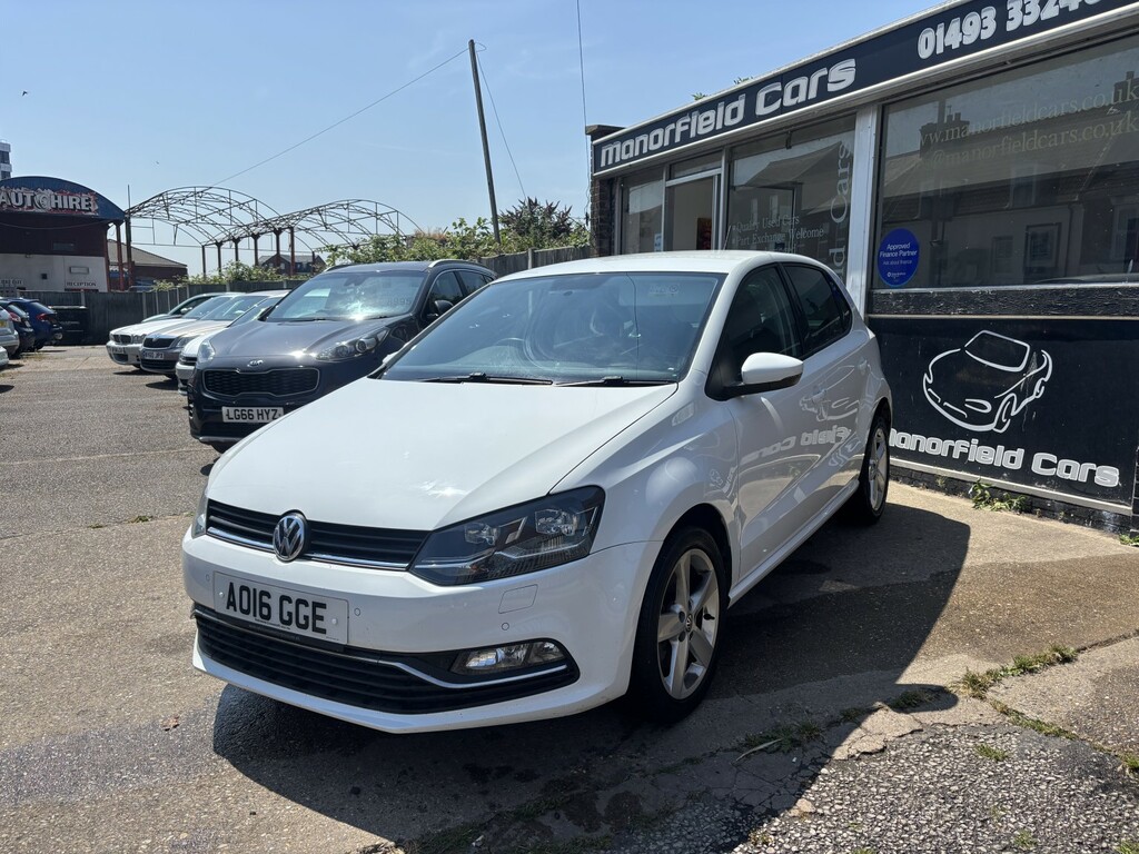 Volkswagen Polo Hatchback 1.2 Tsi Bluemotion Tech Sel 201616 White