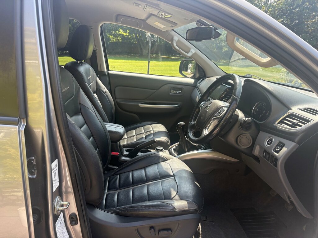 Mitsubishi L200 2.4 Di-d Dc Barbarian Pickup Double Cab Grey #5