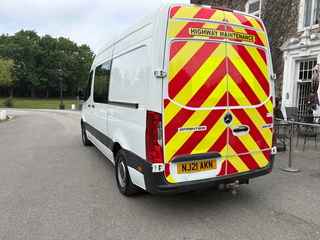 Mercedes-Benz Sprinter 2.0 315 Progressive 9 Seat Crew Van Deisel Man White #3
