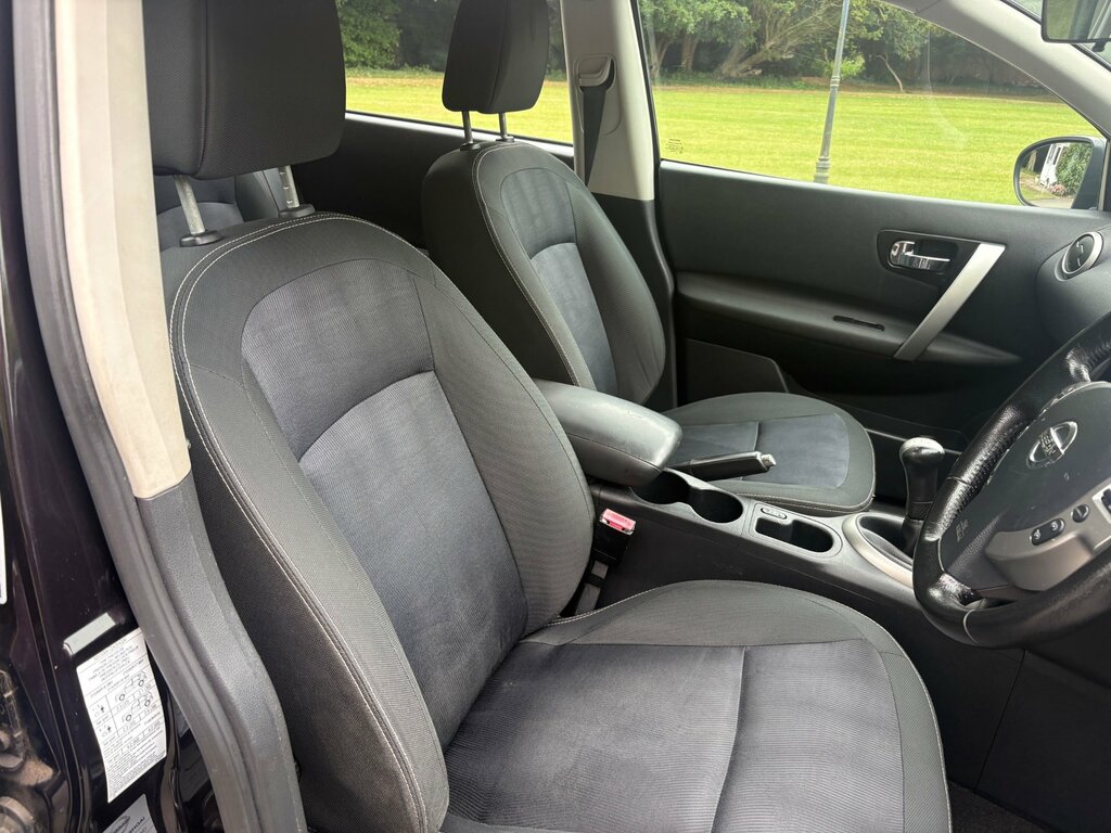 Nissan Qashqai 1.6 Acenta Suv 2Wd Euro 5 Ss Black #6