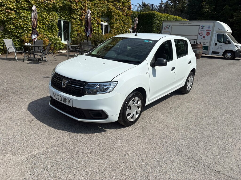 Dacia Sandero 1.0 Sce Essential Hatchback Euro White