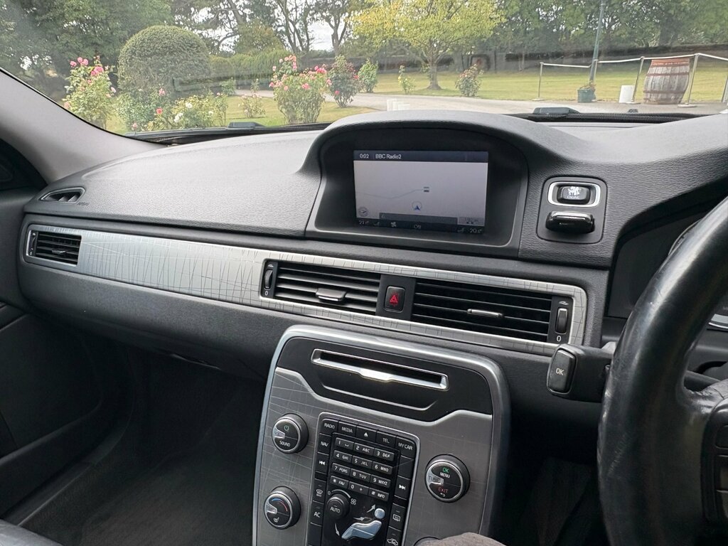 Volvo XC70 D5 Se Lux Nav Driver Support Pack Sunroof Brown #10