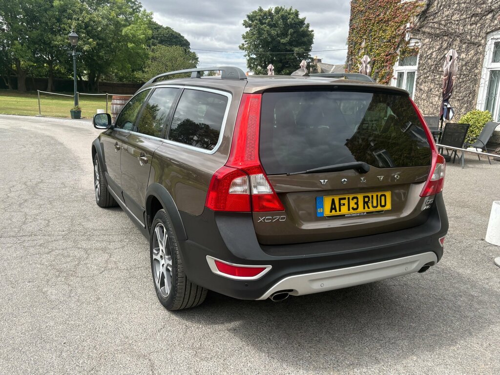 Volvo XC70 2.4 D5 Se Lux Estate Geartronic Awd Eur Brown #3