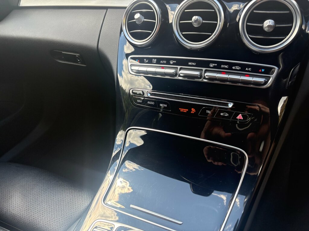 Mercedes-Benz C Class C250d Amg Line Premium Plus White #14