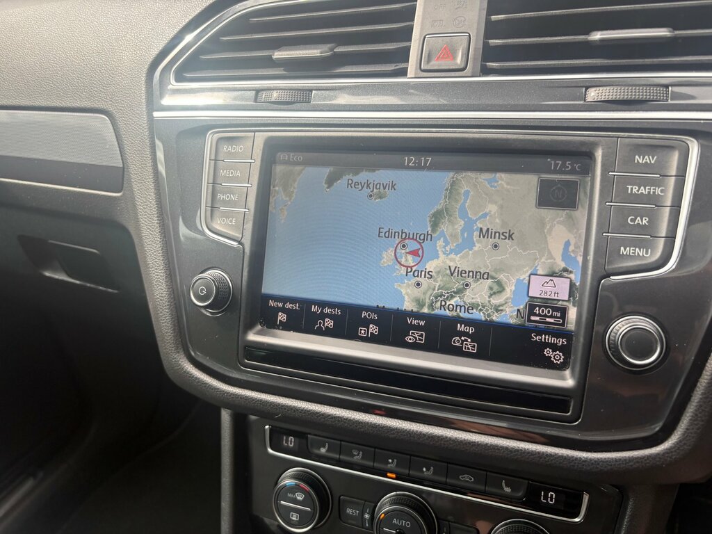 Volkswagen Tiguan 2.0 Tdi Bluemotion Tech Black #12