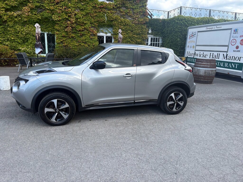 Nissan Juke 1.6 112 Tekna Bose Black #2