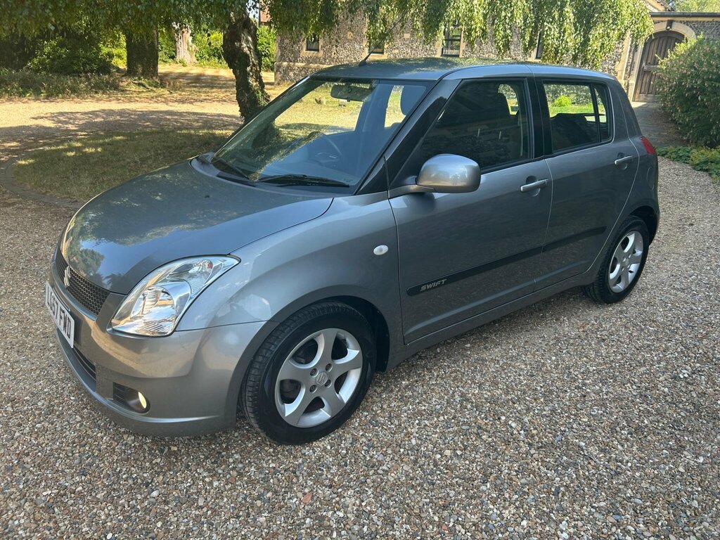 Suzuki Swift 1.5 Glx Grey #4
