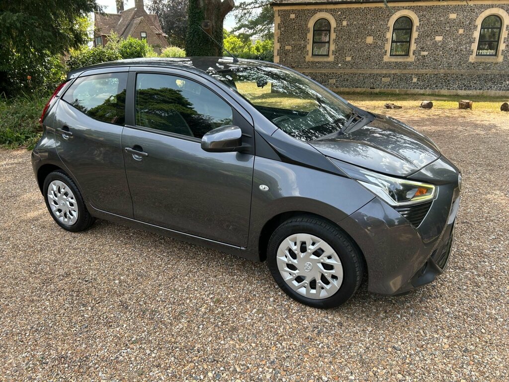 Toyota Aygo 1.0 Vvt-i X-play Euro 6 Ss Grey