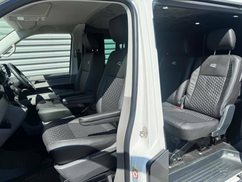 Volkswagen Transporter 2.0 Bitdi T30 Highline Kombi Dsg Fwd Swb Euro 6 S White #2