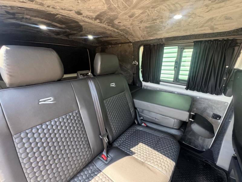 Volkswagen Transporter 2.0Tdi 110Ps T28 Highline Bmt Swb Pv Grey #37