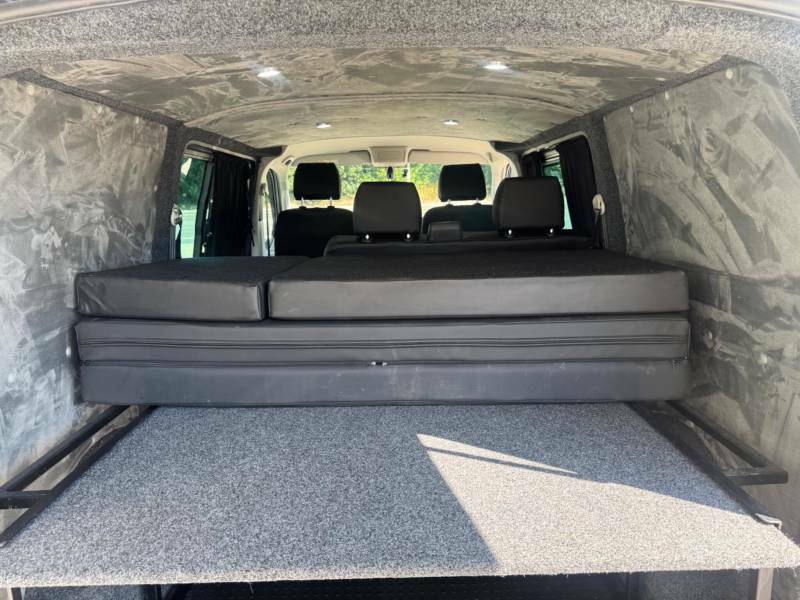 Volkswagen Transporter 2.0Tdi 110Ps T28 Highline Bmt Swb Pv Grey #34