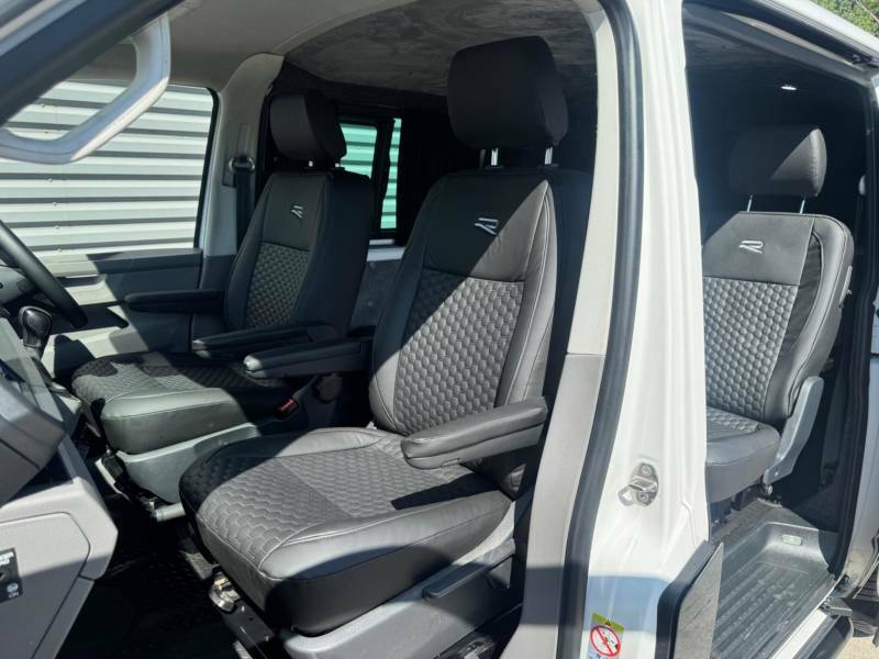 Volkswagen Transporter 2.0Tdi 110Ps T28 Highline Bmt Swb Pv Grey #13