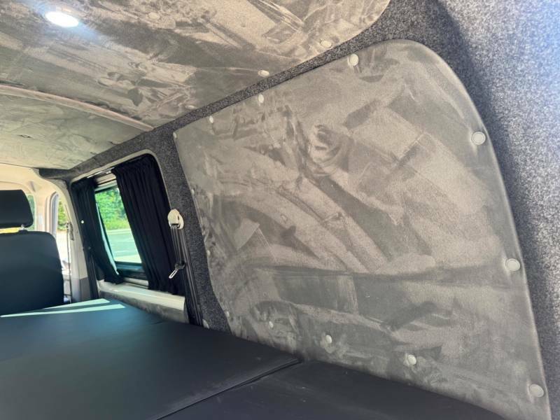 Volkswagen Transporter 2.0Tdi 110Ps T28 Highline Bmt Swb Pv Grey #31