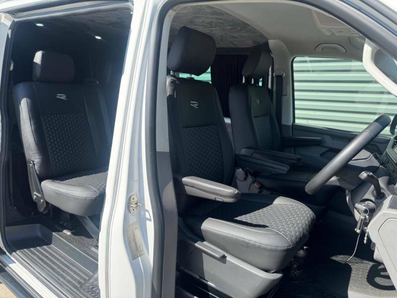Volkswagen Transporter 2.0Tdi 110Ps T28 Highline Bmt Swb Pv Grey #12