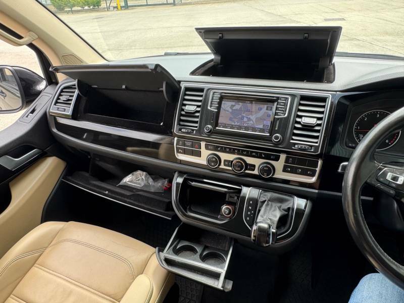 Volkswagen Caravelle Caravelle Executive Tdi Bluemotion Technology S-a Blue #74