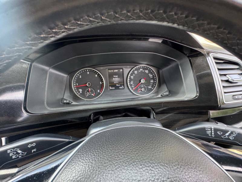Volkswagen Caravelle Caravelle Executive Tdi Bluemotion Technology S-a Blue #51