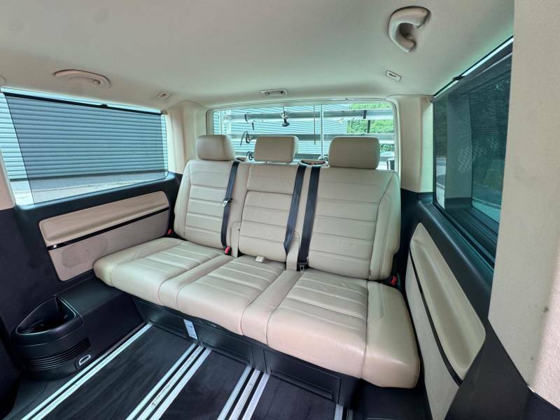 Volkswagen Caravelle Caravelle Executive Tdi Bluemotion Technology S-a Blue #31