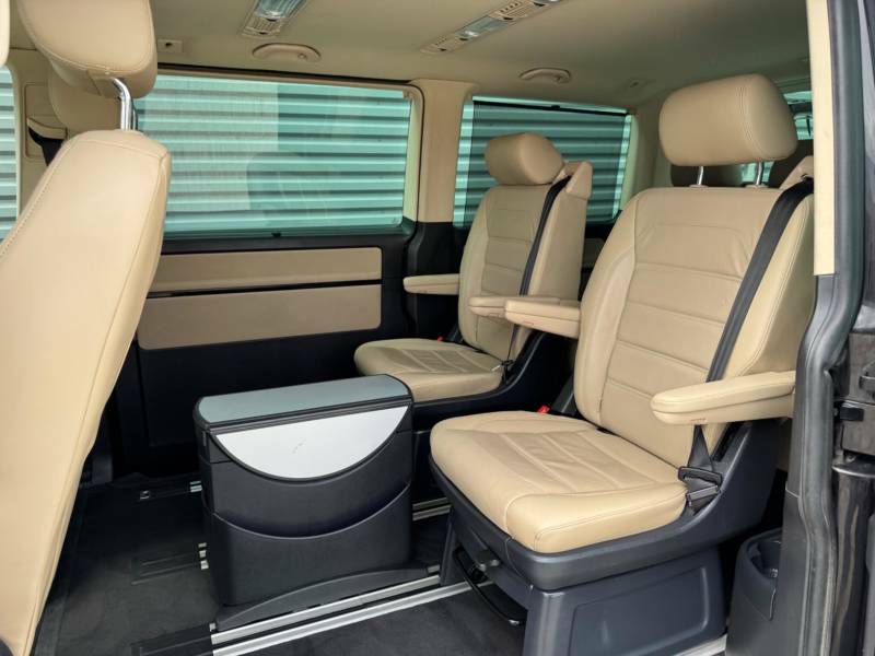 Volkswagen Caravelle Caravelle Executive Tdi Bluemotion Technology S-a Blue #30