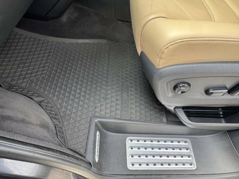 Volkswagen Caravelle Caravelle Executive Tdi Bluemotion Technology S-a Blue #76