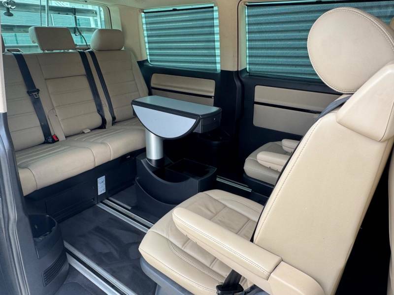 Volkswagen Caravelle Caravelle Executive Tdi Bluemotion Technology S-a Blue #23
