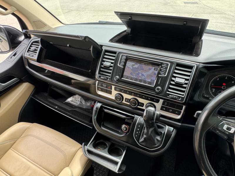 Volkswagen Caravelle Caravelle Executive Tdi Bluemotion Technology S-a Blue #73