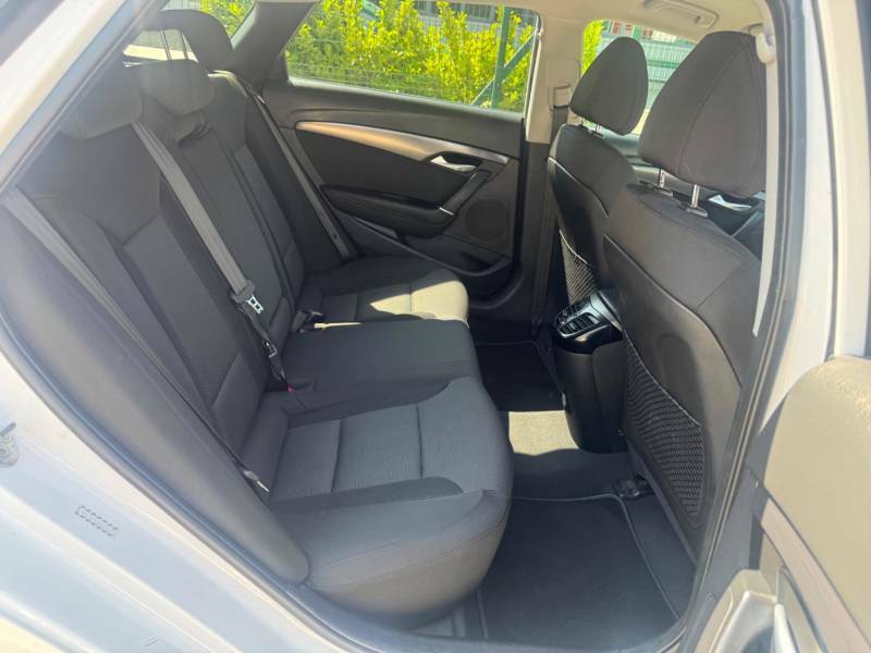Hyundai I40 Crdi Premium Blue Drive Silver #11