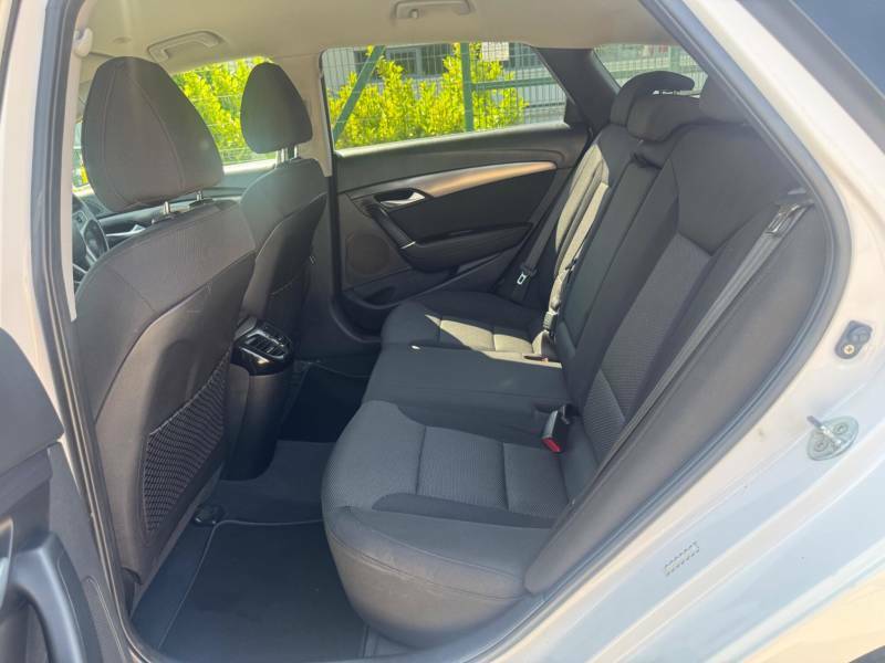Hyundai I40 Crdi Premium Blue Drive Silver #24