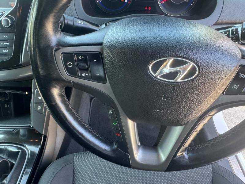 Hyundai I40 Crdi Premium Blue Drive Silver #15