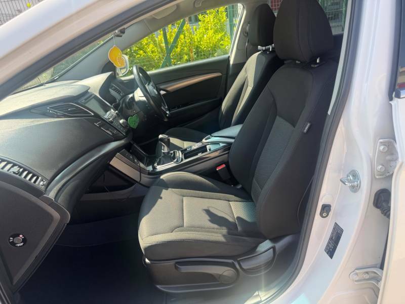 Hyundai I40 Crdi Premium Blue Drive Silver #14