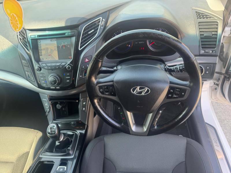 Hyundai I40 Crdi Premium Blue Drive Silver #12