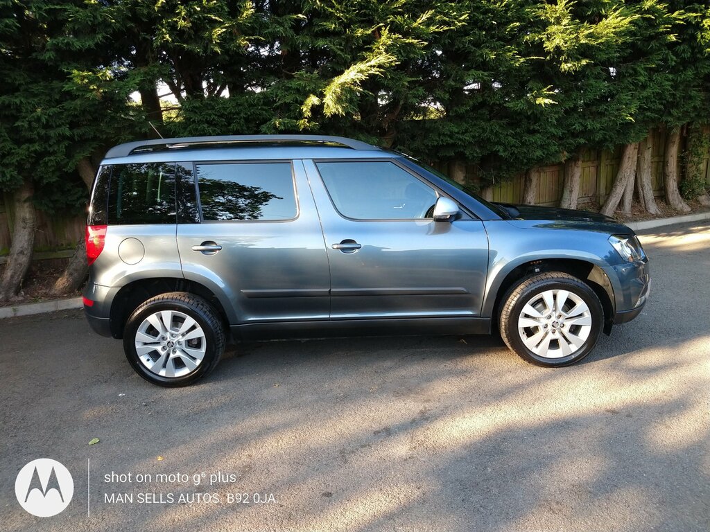 Skoda Yeti 2.0 Tdi Se L Outdoor Euro 6 Ss Grey #3