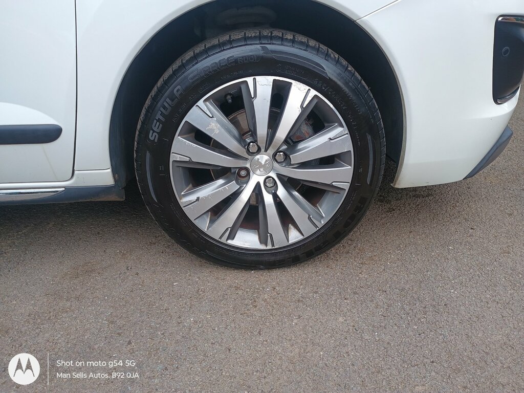 Peugeot 3008 1.6 E-hdi Active White #23