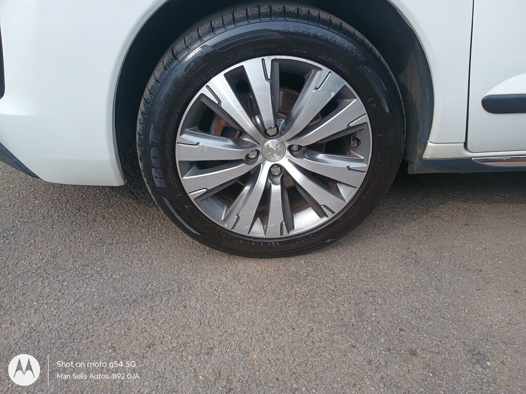 Peugeot 3008 1.6 E-hdi Active White #24