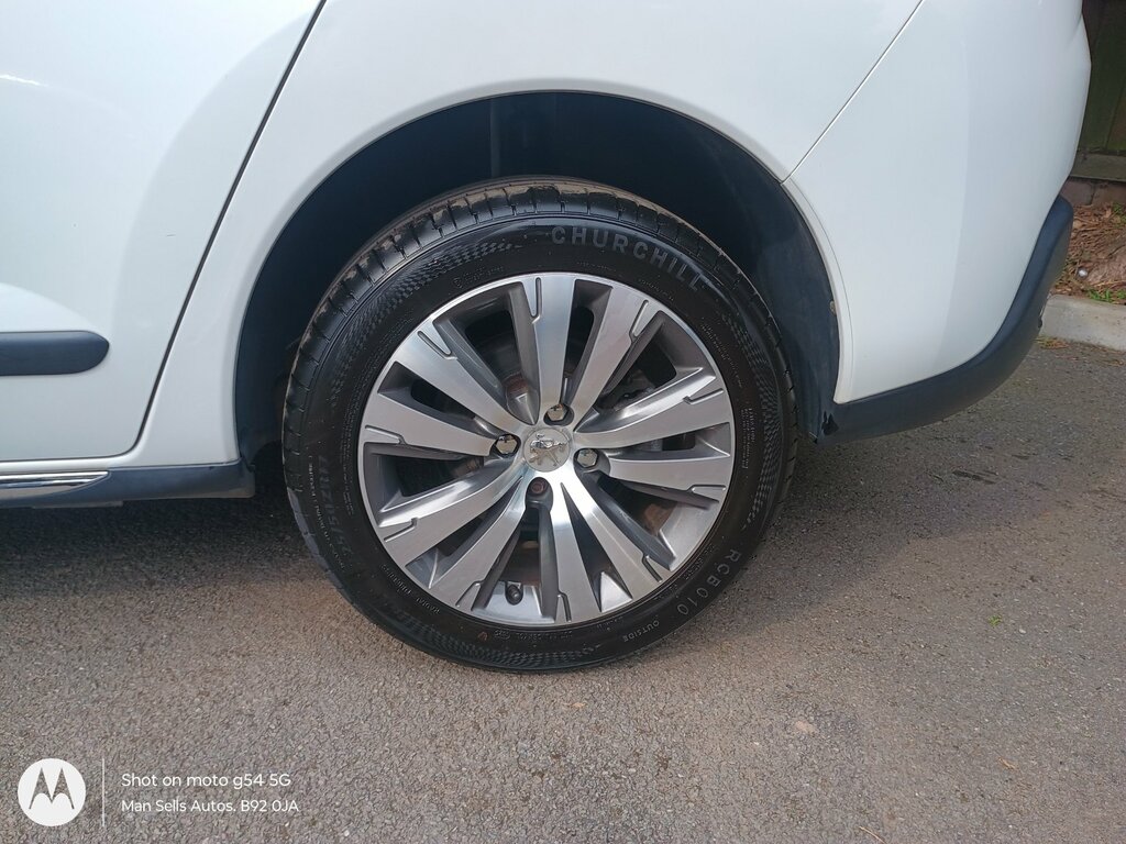 Peugeot 3008 1.6 E-hdi Active White #26