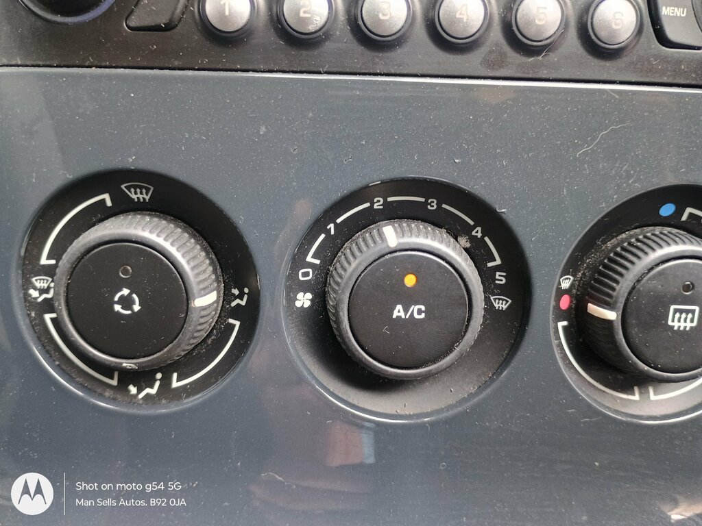 Peugeot 3008 1.6 E-hdi Active White #15