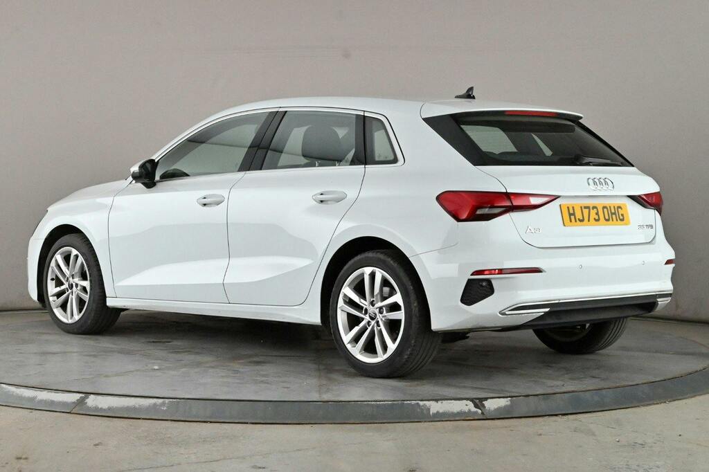 Audi A3 1.5 Tfsi 35 Sport Sportback S Tronic HJ73OHG White #4