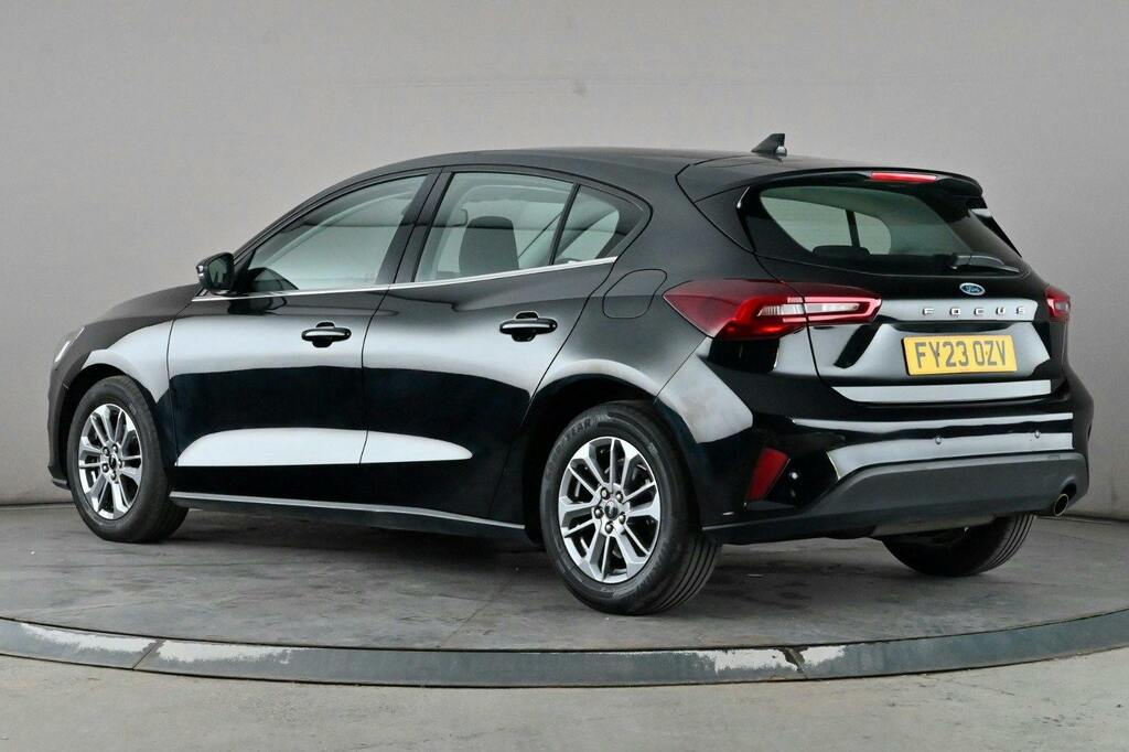 Ford Focus 1.0T Ecoboost Titanium Hatchback FY23OZV Black #4
