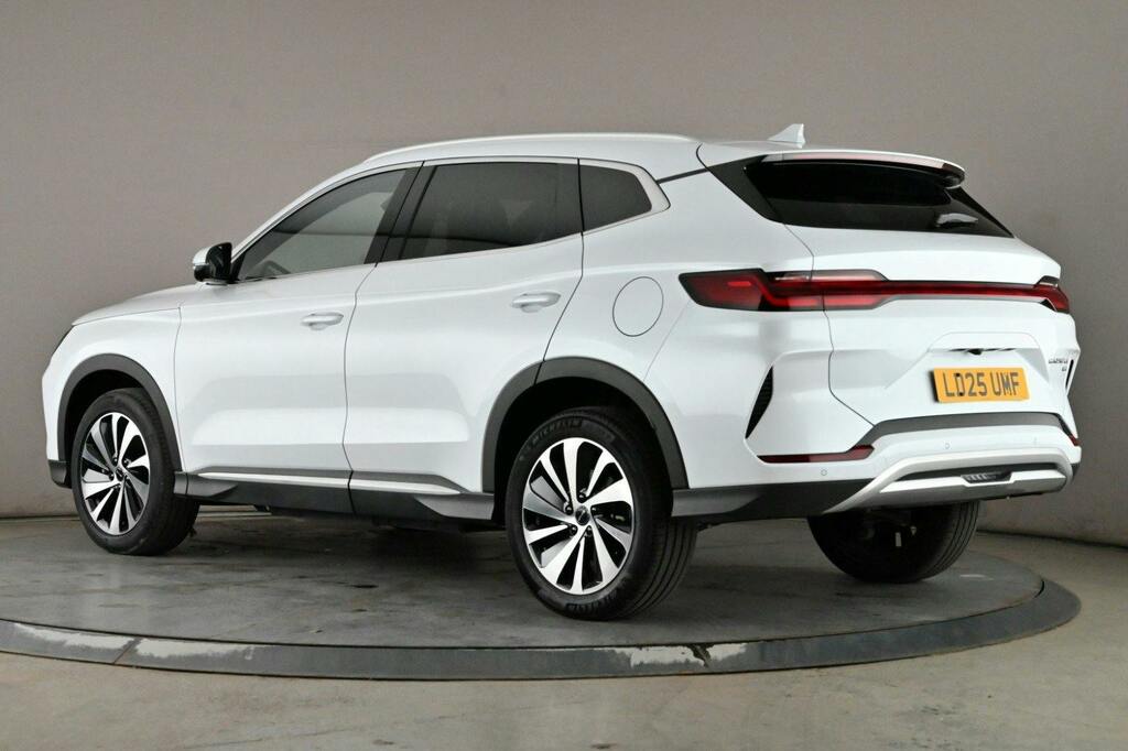 Byd Seal U 1.5 26.6Kwh Comfort Suv Plug In Hybrid LD25UMF White #4