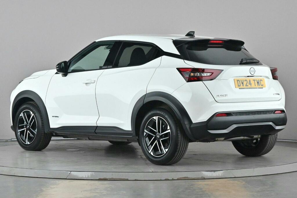 Nissan Juke 1.6 N Connecta Suv Hybrid White #4