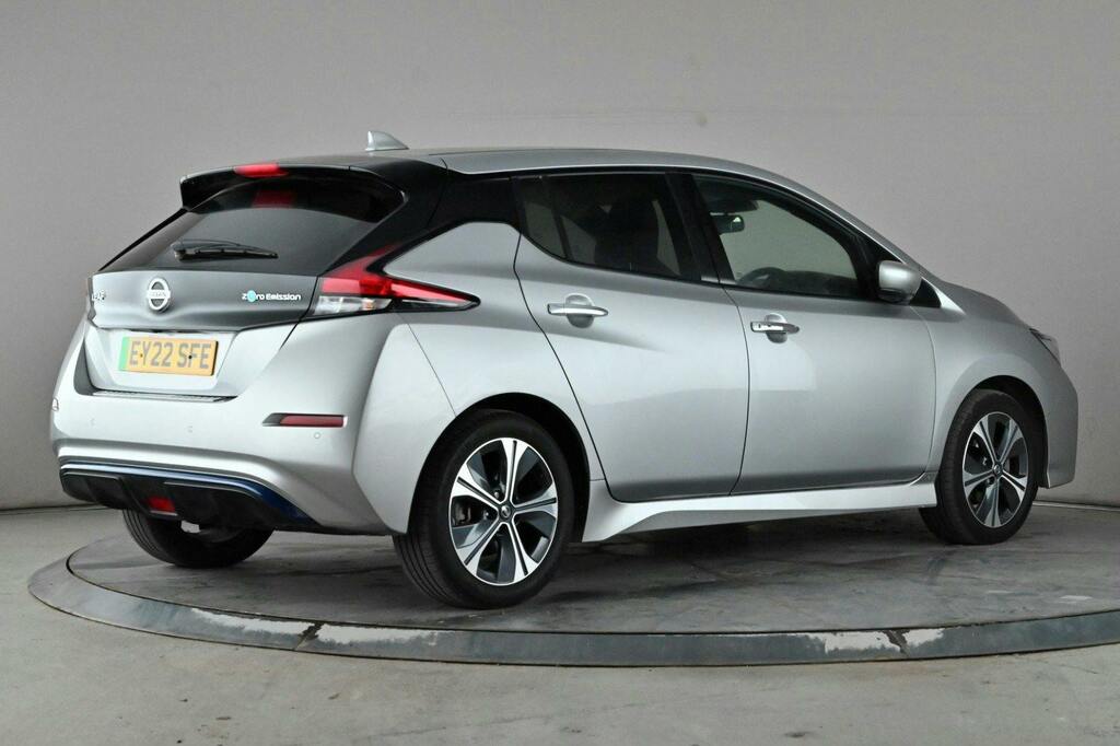 Nissan Leaf 40Kwh Tekna Hatchback EY22SFE Silver #6