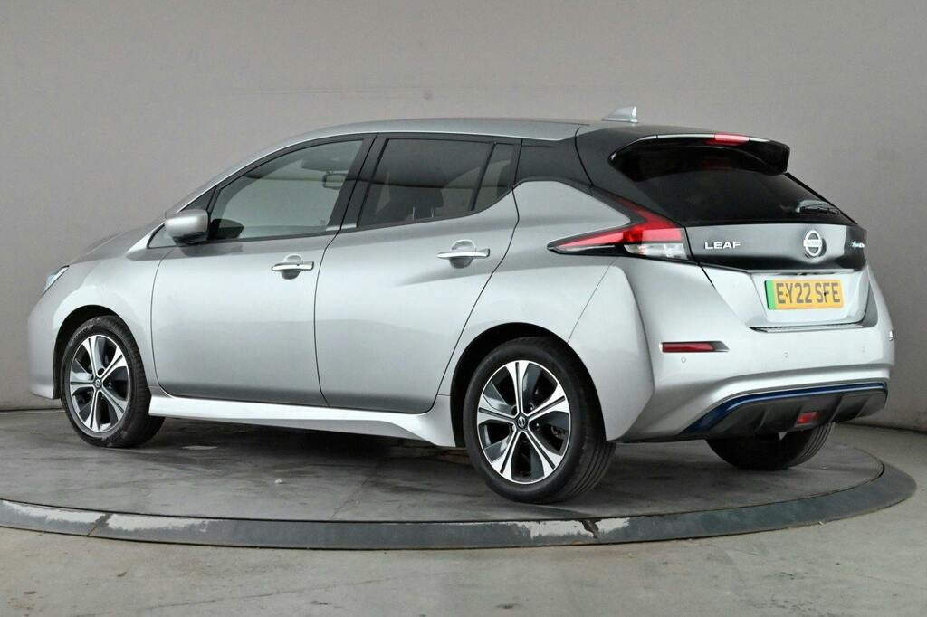 Nissan Leaf 40Kwh Tekna Hatchback EY22SFE Silver #4