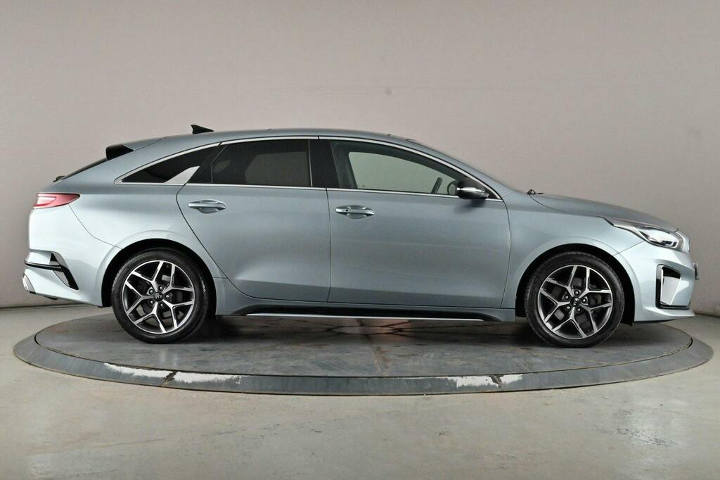 Kia Proceed 1.4 T Gdi Gt Line Lunar Edition Shooting Brake Silver #3