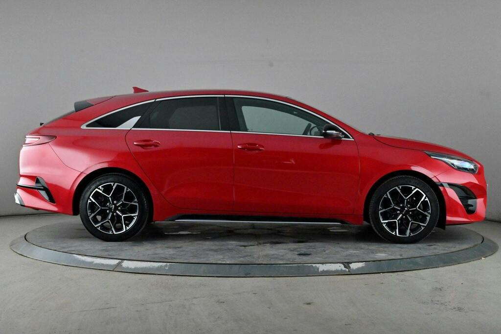 Kia Proceed 1.5 T Gdi Gt Line Shooting Brake Red #3