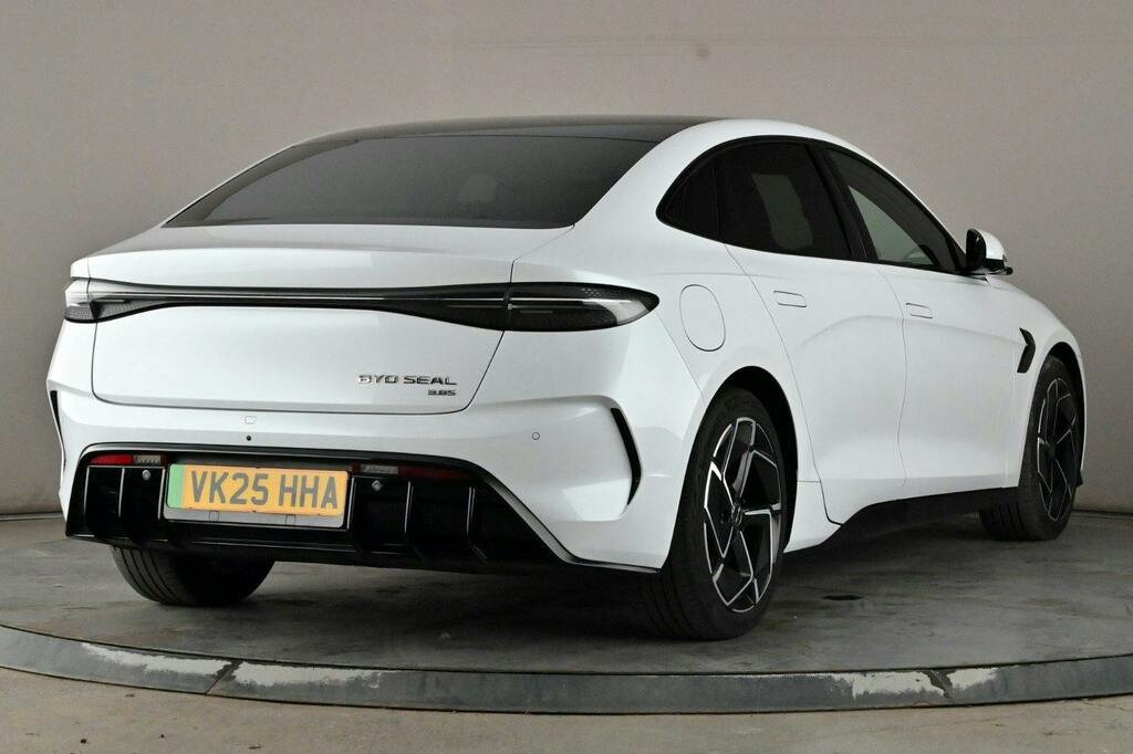 Byd Seal 82.5Kwh Excellence Saloon Awd White #6