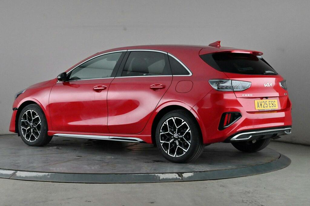 Kia Ceed 1.5 T Gdi Gt Line Hatchback Dct Ss AV25ESG Red #4