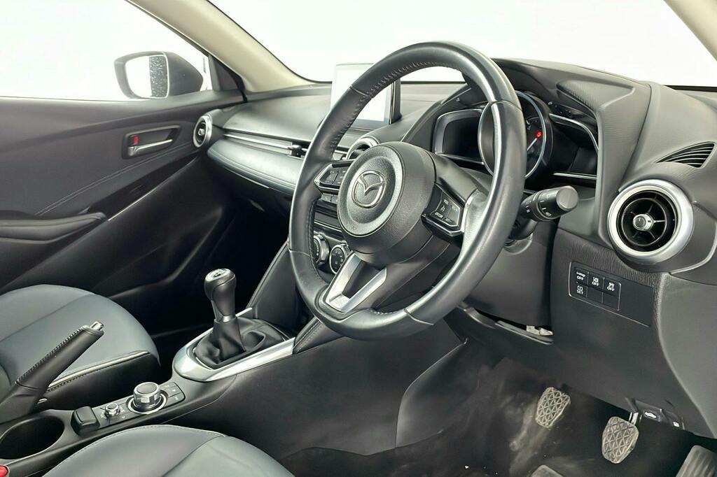 Mazda 2 Red #20