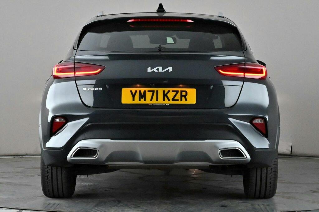 Kia Xceed 1.5 T Gdi 4 Suv Dct Ss Grey #5
