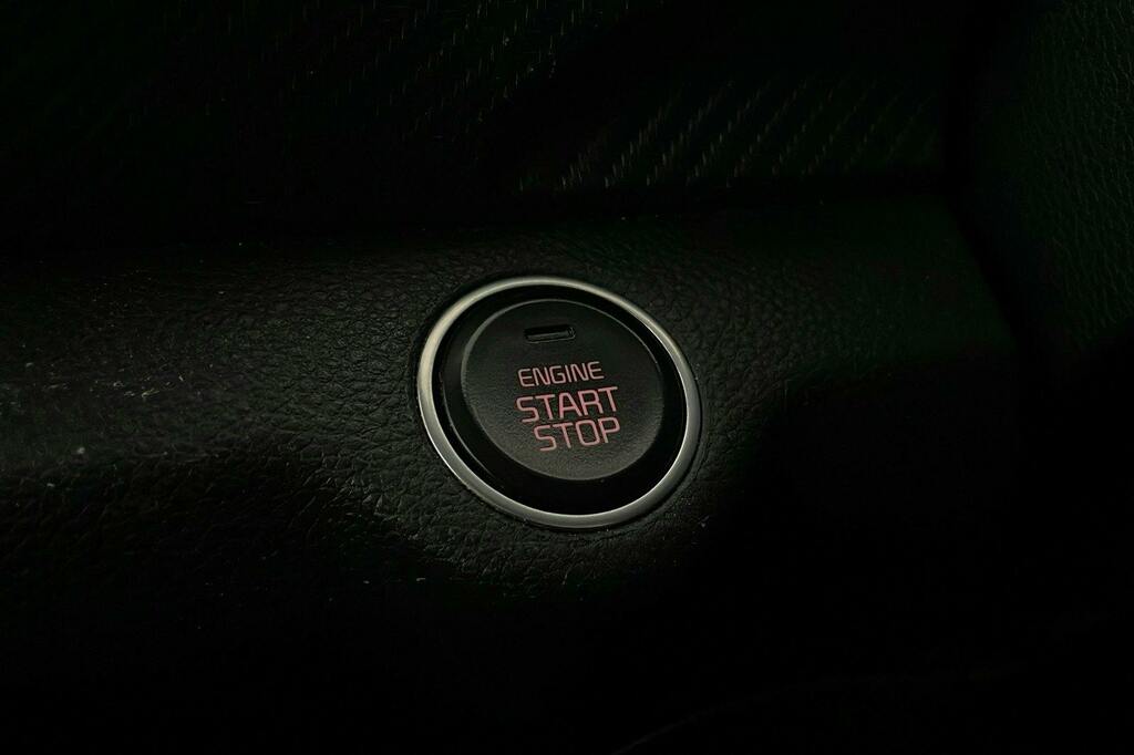 Kia Stonic Shadow Blue #18