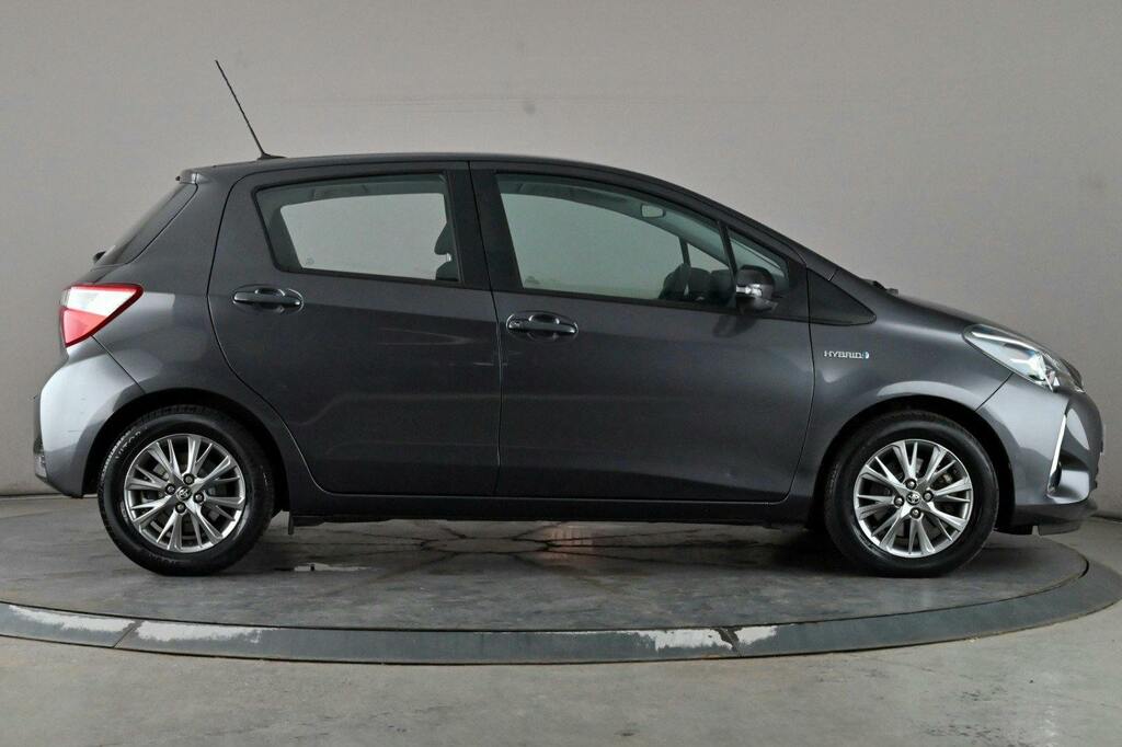 Toyota Yaris 1.5 Vvt H Icon Hatchback Hybrid E Cvt Grey #3