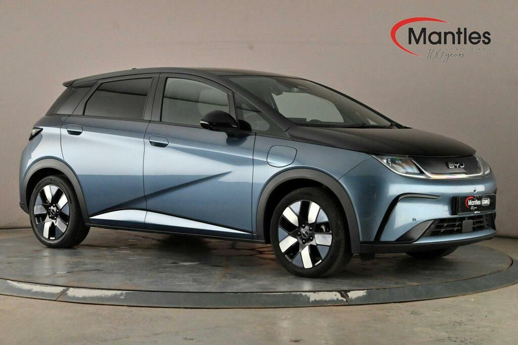 Byd Dolphin 60.48Kwh Design Hatchback Black